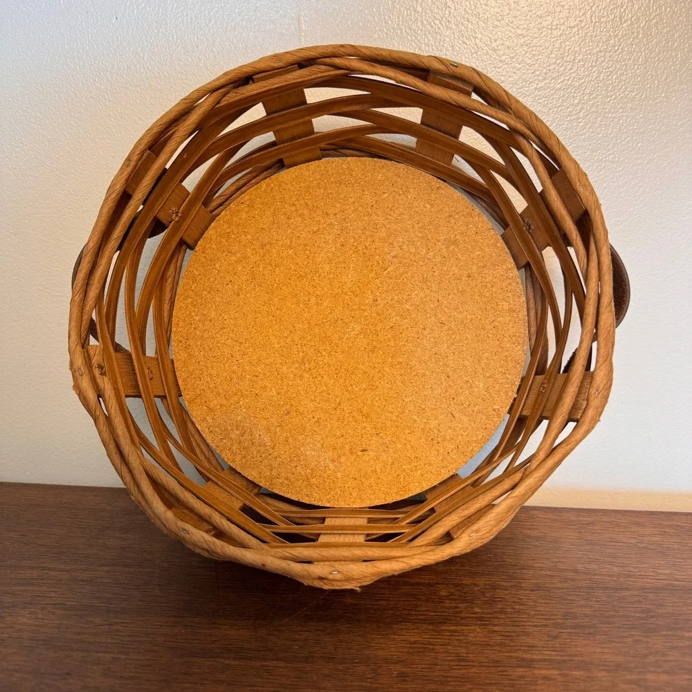 Vintage Pyrex Woven Wood Round Basket Carrier Corning NY USA 024,624,684